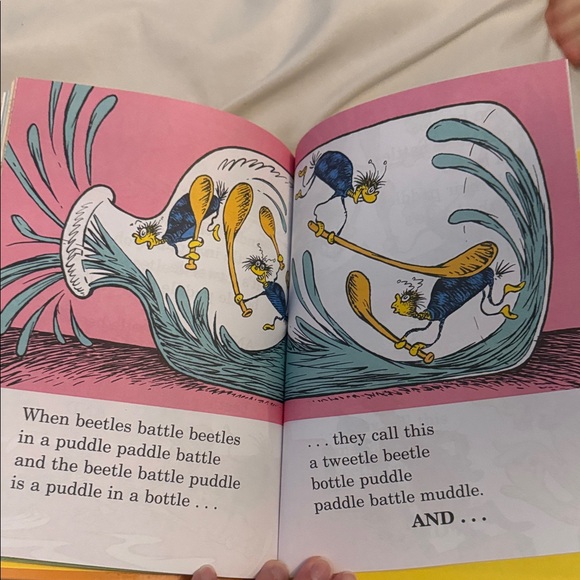 Dr. Seuss Fox in Socks Children’s Hard Cover Book - Picture 3 of 4